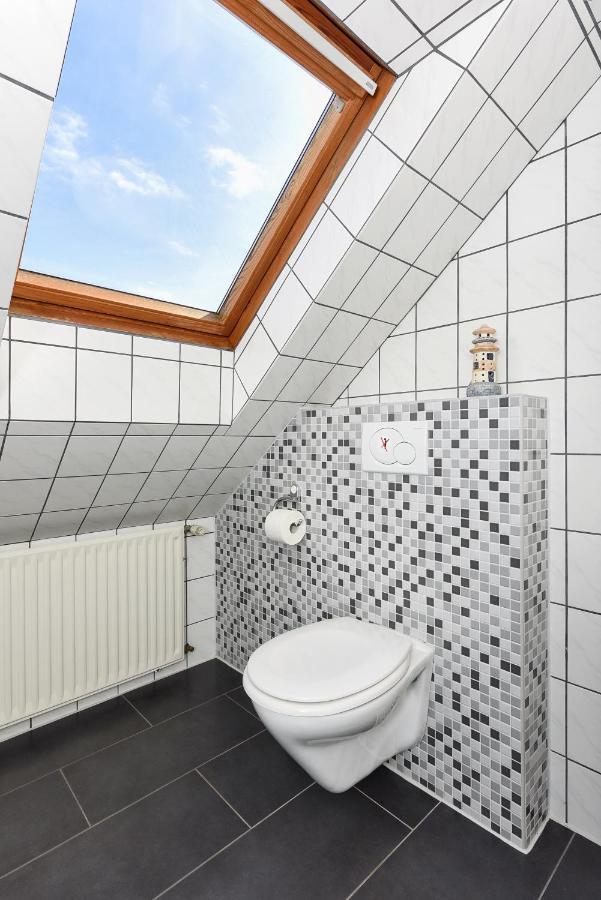 Ferienwohnungen Im Haus Friesische Weite Schillig Esterno foto