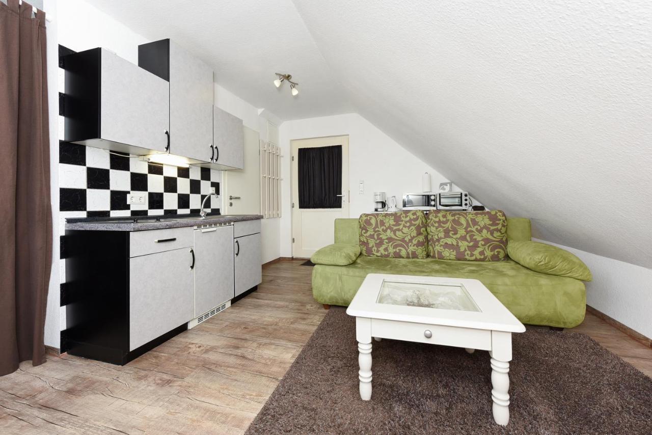 Ferienwohnungen Im Haus Friesische Weite Schillig Esterno foto