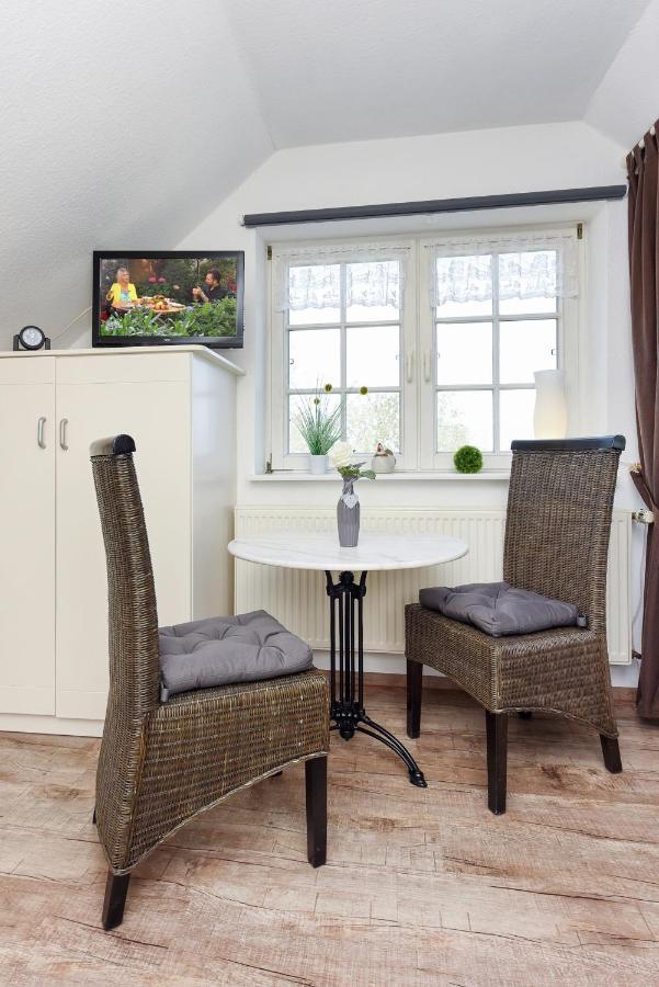 Ferienwohnungen Im Haus Friesische Weite Schillig Esterno foto